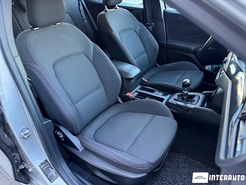 2019 Ford Focus — Miniatură 8