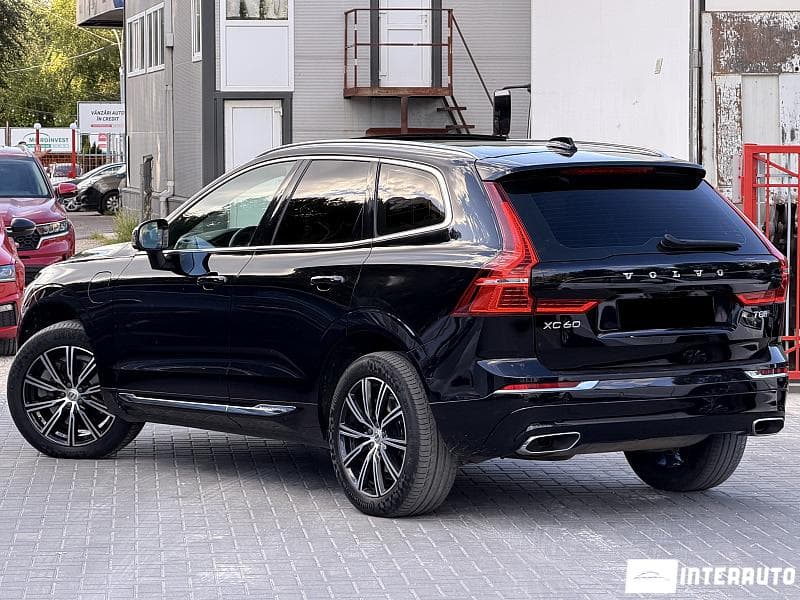 2020 Volvo XC 60 — Miniatură 2