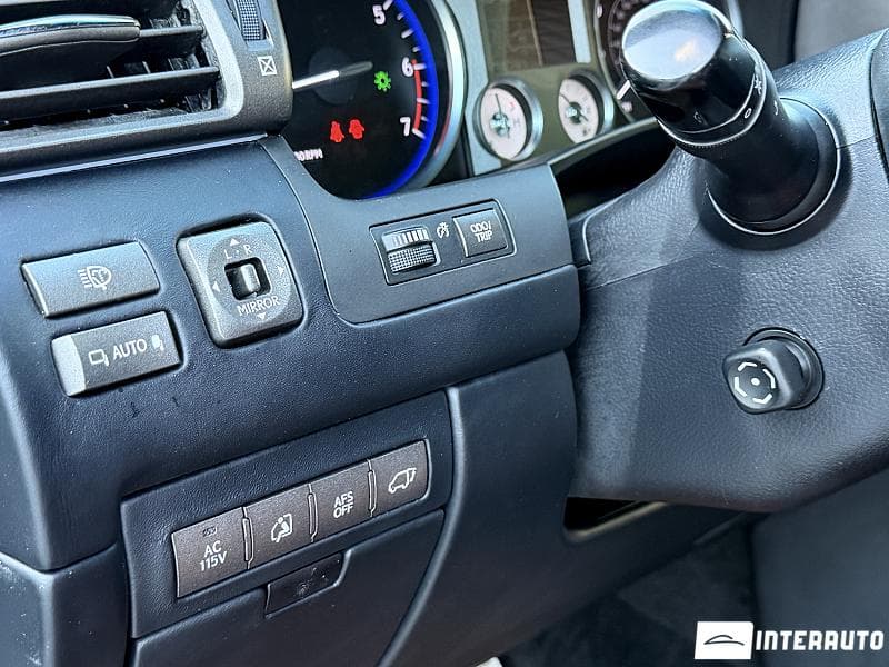2009 Lexus LX 570 — Miniatură 10