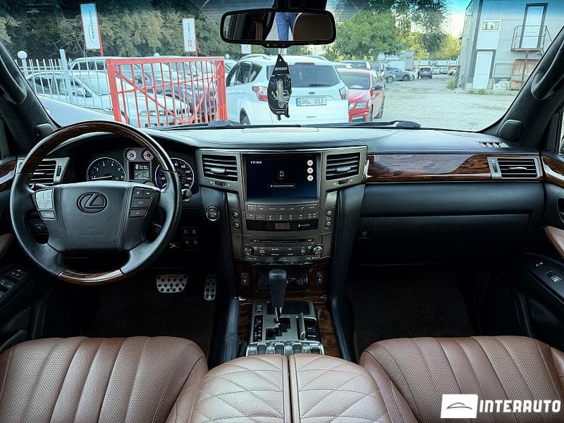 2009 Lexus LX 570 — Miniatură 11