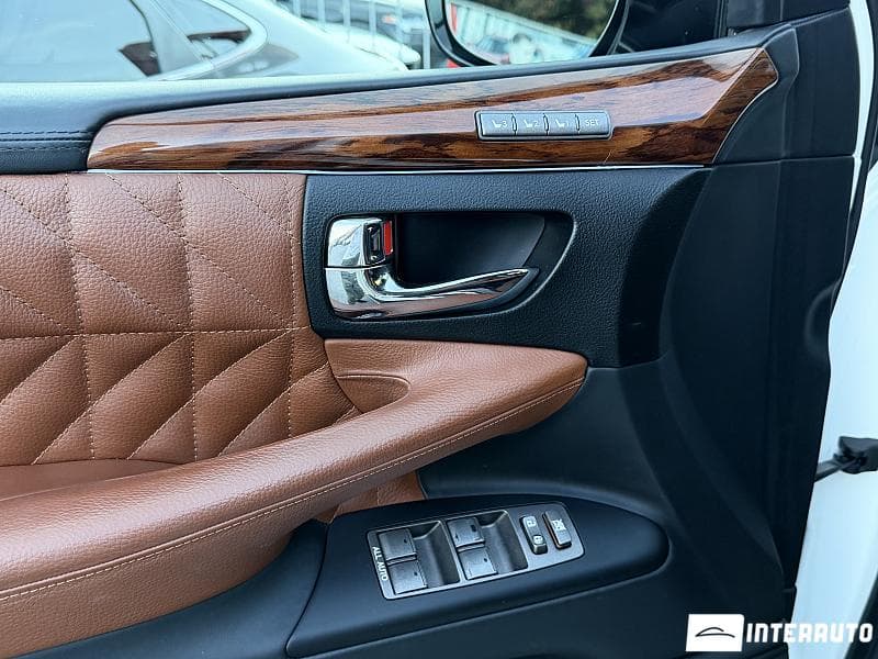 2009 Lexus LX 570 — Miniatură 16