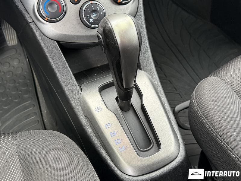 2015 Chevrolet Aveo — Miniatură 14