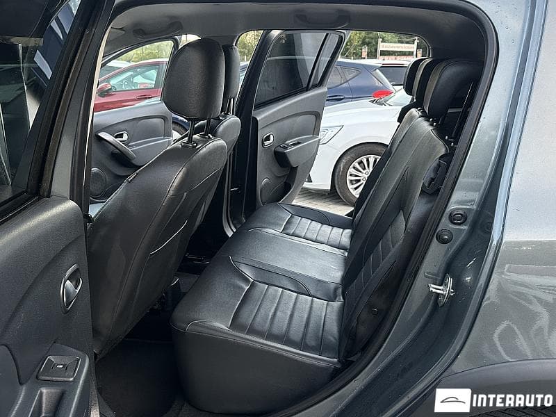 2017 Dacia Sandero Stepway — Miniatură 12
