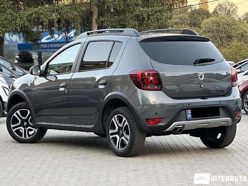 2017 Dacia Sandero Stepway — Miniatură 4
