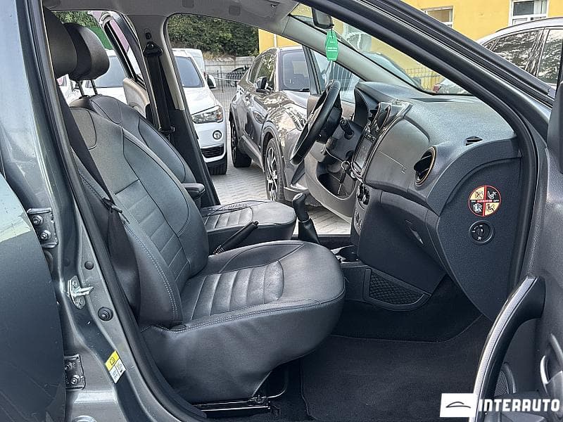 2017 Dacia Sandero Stepway — Miniatură 14
