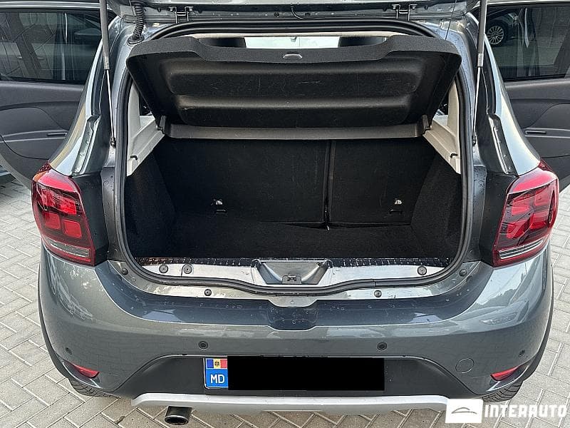 2017 Dacia Sandero Stepway — Miniatură 18