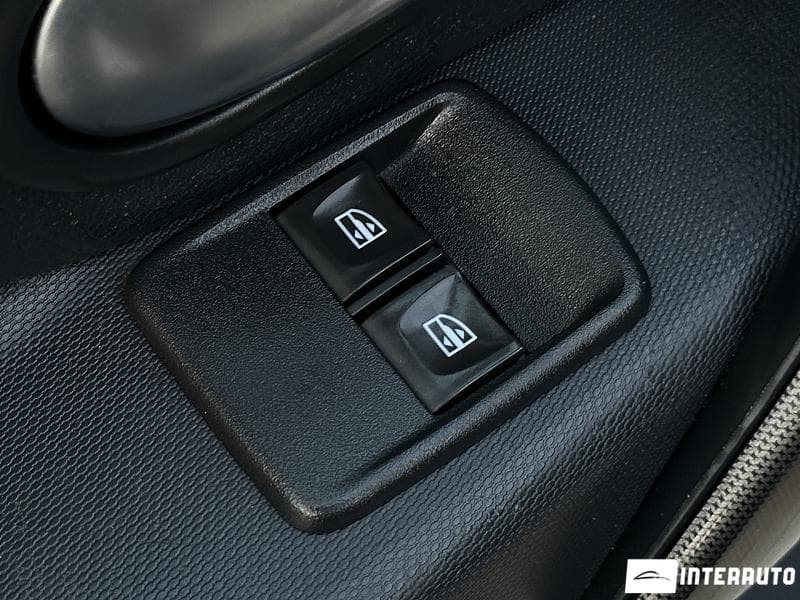 2017 Dacia Sandero Stepway — Miniatură 15
