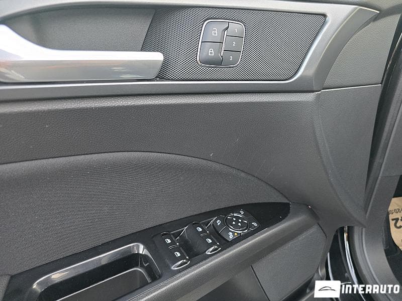 2015 Ford Mondeo — Miniatură 17