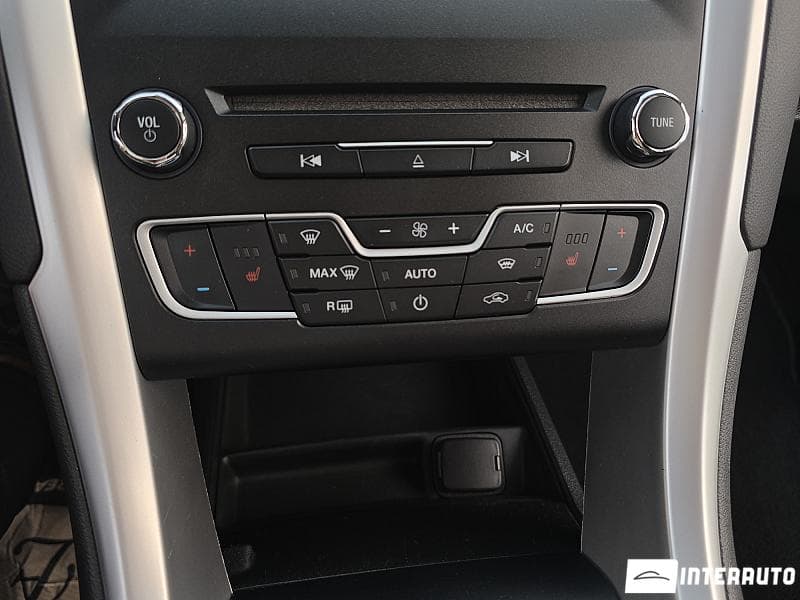 2015 Ford Mondeo — Miniatură 10