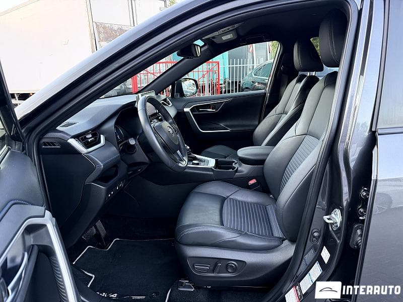 2021 Toyota Rav-4 — Miniatură 5