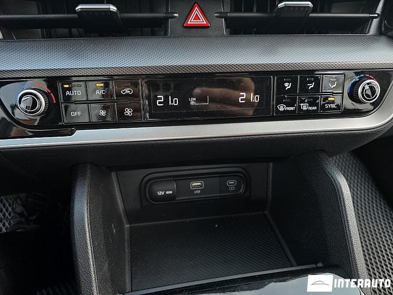 2022 Kia Sportage — Miniatură 10
