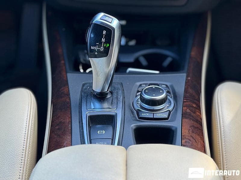 BMW X5 4.0D 2011 — Миниатюра 17
