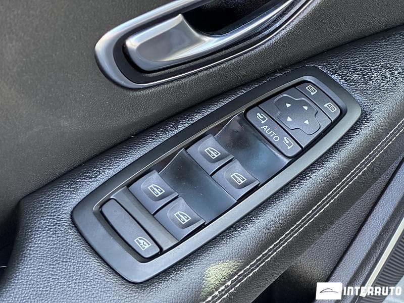 2017 Renault Scenic — Miniatură 18