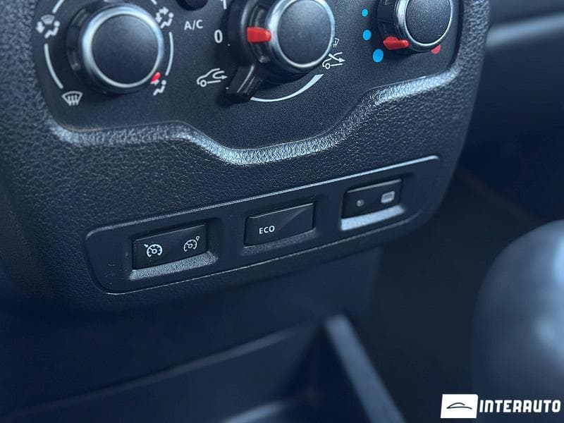 2019 Dacia Lodgy Stepway — Miniatură 12