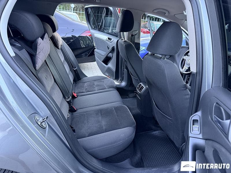 2010 Volkswagen Golf — Miniatură 8
