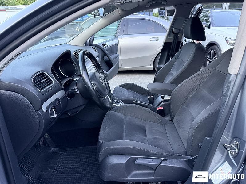 2010 Volkswagen Golf — Miniatură 5