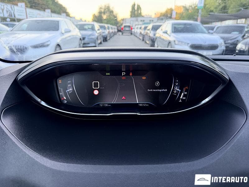 2019 Peugeot 3008 — Miniatură 10