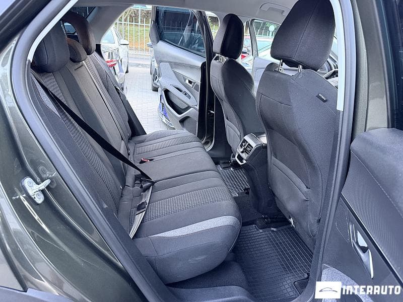 2019 Peugeot 3008 — Miniatură 8