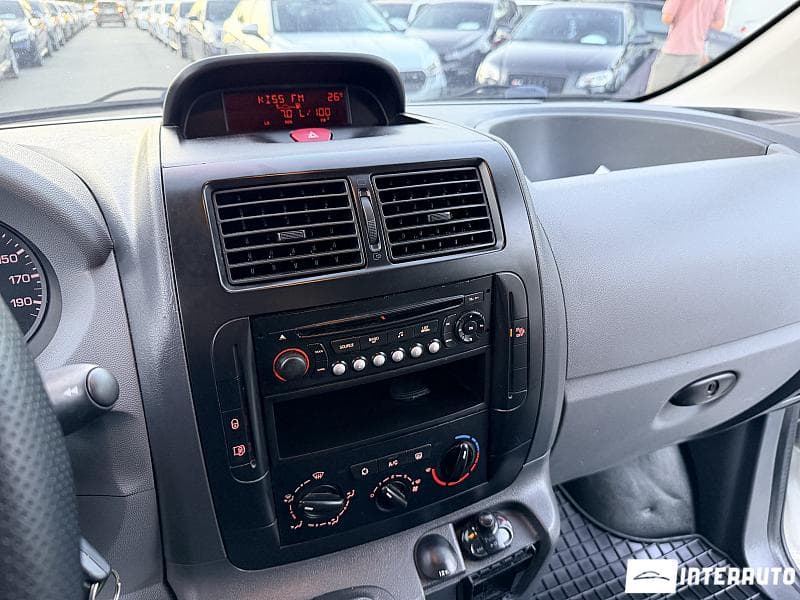 2011 Peugeot Expert — Miniatură 9