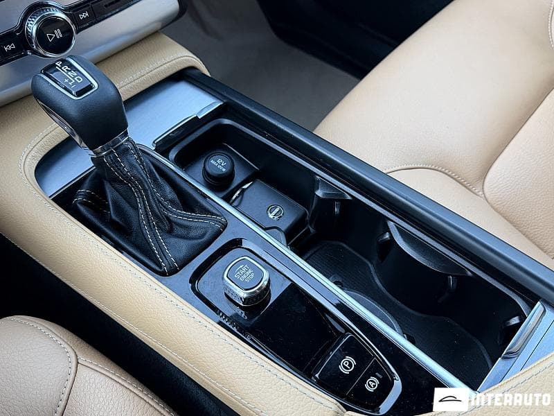 2018 Volvo XC 90 — Miniatură 10
