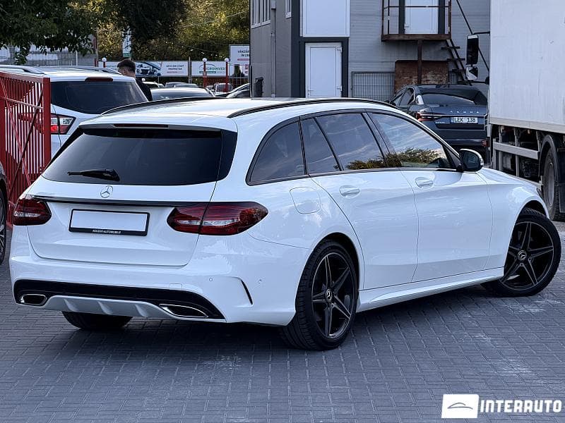 2016 Mercedes C 180 — Miniatură 3