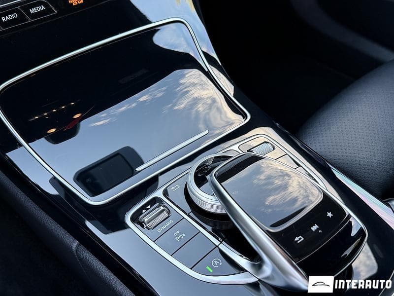 2016 Mercedes C 180 — Miniatură 11