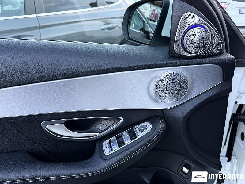 2016 Mercedes C 180 — Miniatură 18