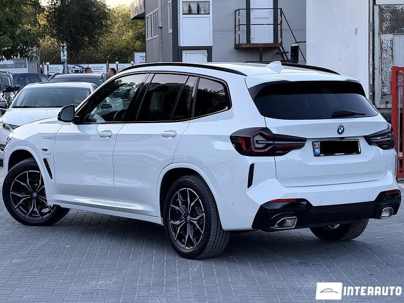 BMW X3 3.0e 2022 — Миниатюра 3