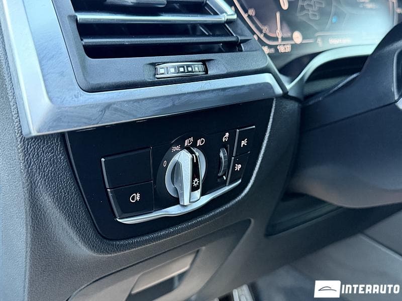 BMW X3 3.0e 2022 — Миниатюра 15