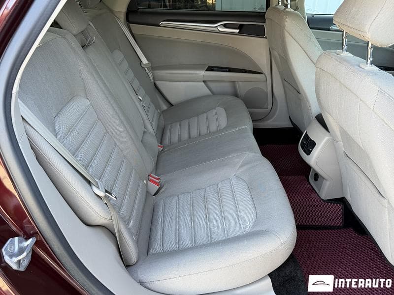 2016 Ford Fusion — Miniatură 16