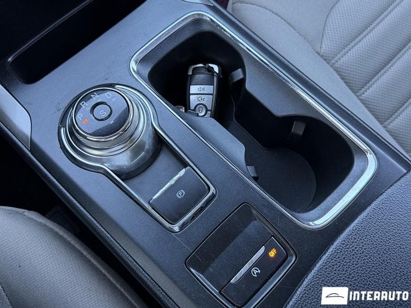 2016 Ford Fusion — Miniatură 13