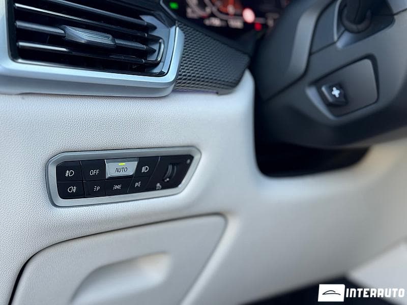 2021 BMW X5 2.5D — Miniatură 9