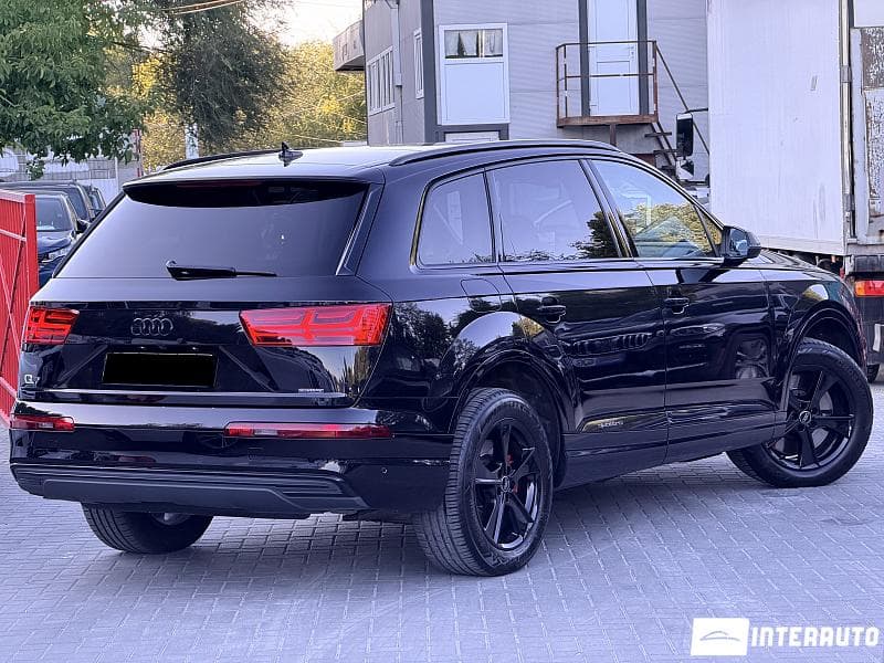 2017 Audi Q7 E-Tron — Miniatură 4