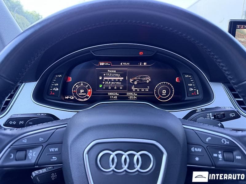 2017 Audi Q7 E-Tron — Miniatură 11