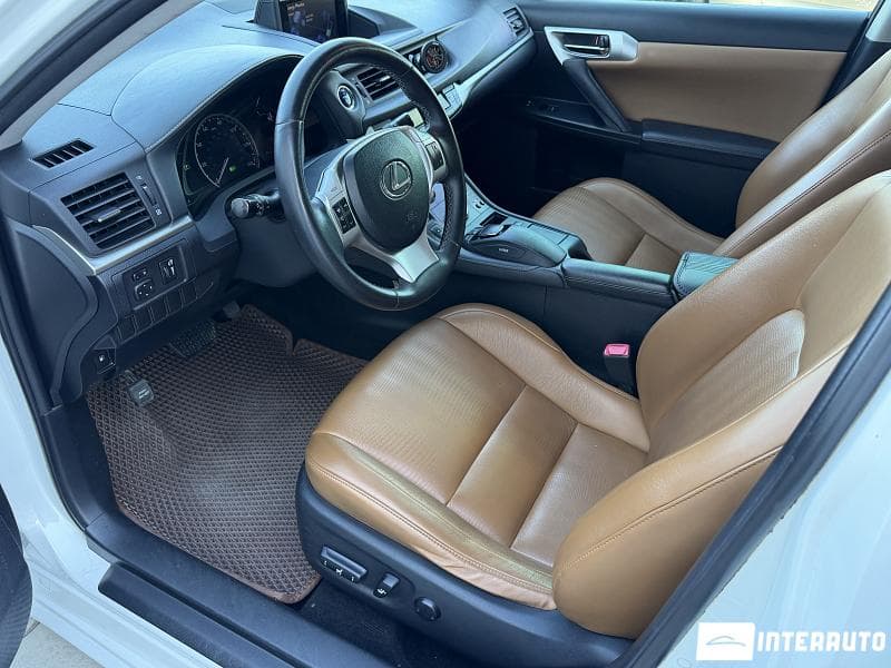2013 Lexus CT 200h — Miniatură 8