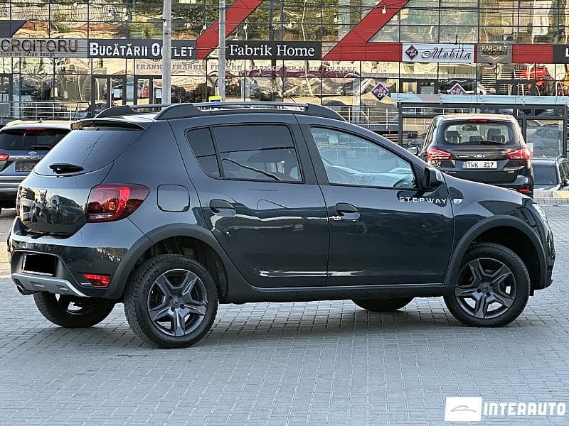2017 Dacia Sandero Stepway — Miniatură 3