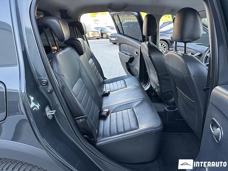 2017 Dacia Sandero Stepway — Miniatură 13