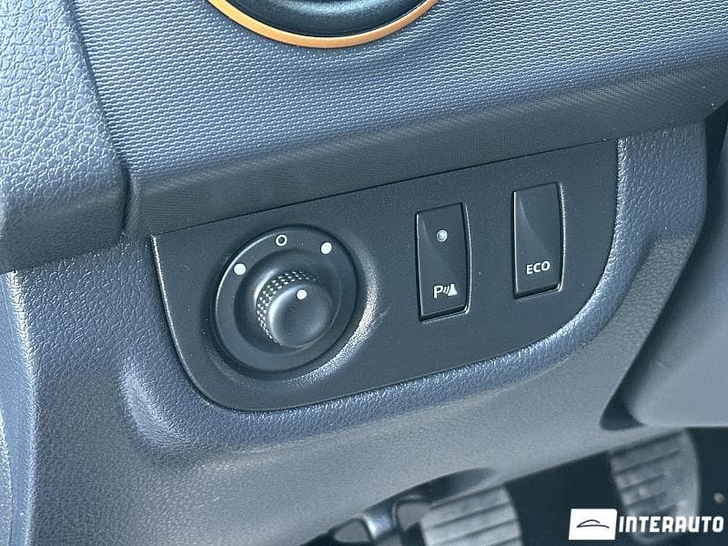 2017 Dacia Sandero Stepway — Miniatură 17