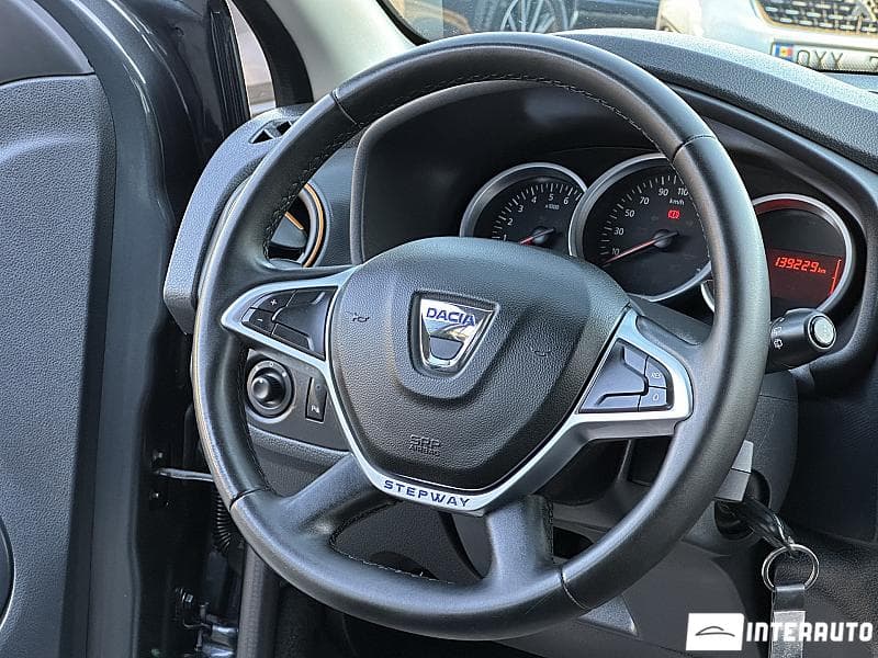 2017 Dacia Sandero Stepway — Miniatură 7