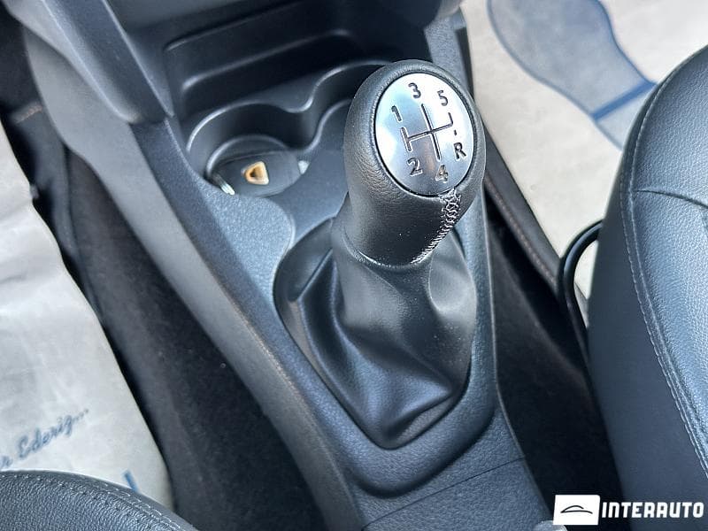 2017 Dacia Sandero Stepway — Miniatură 11