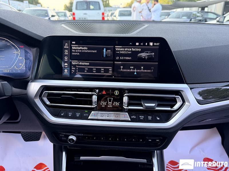 2021 BMW 330E — Miniatură 13
