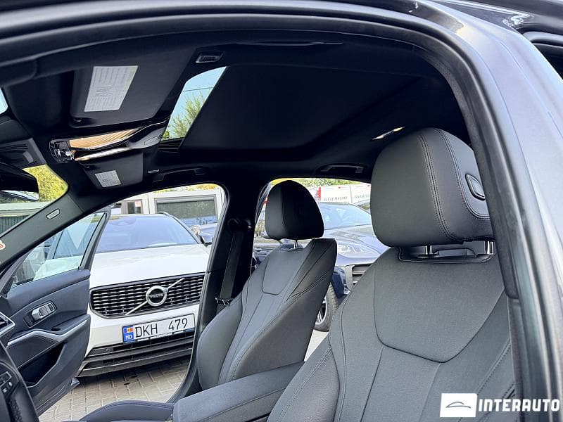 2021 BMW 330E — Miniatură 9