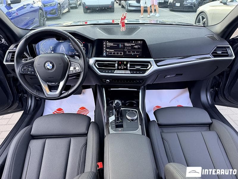2021 BMW 330E — Miniatură 10
