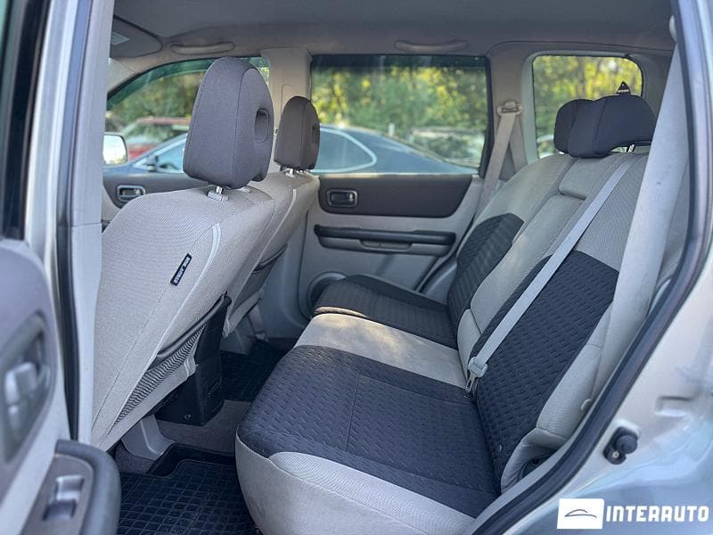 2004 Nissan X-Trail — Miniatură 15