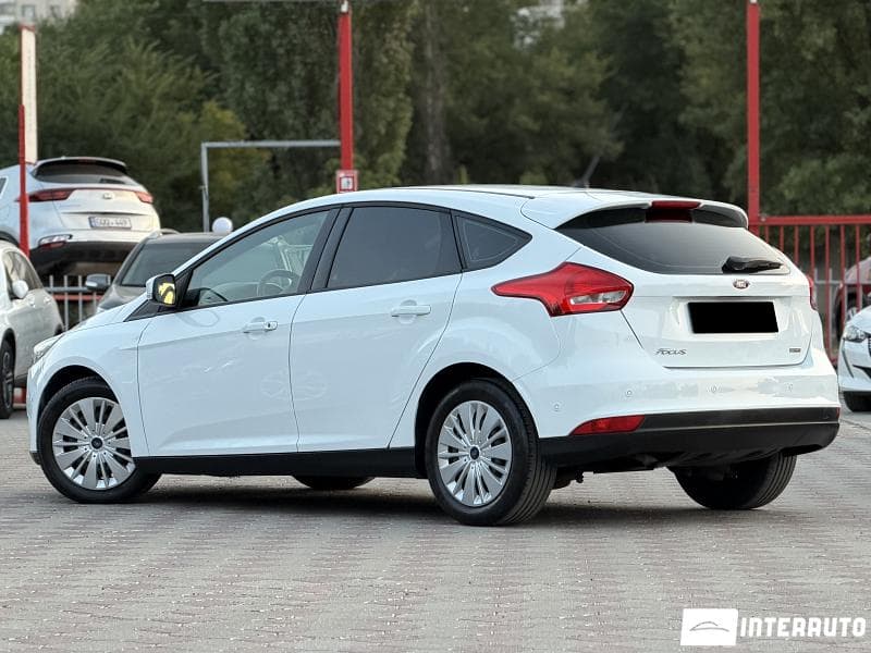 2015 Ford Focus — Miniatură 3