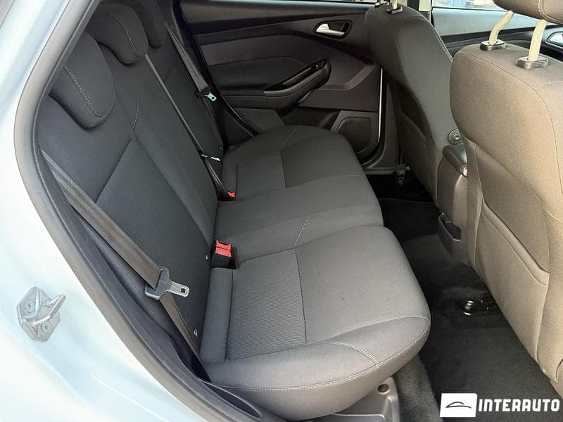 2015 Ford Focus — Miniatură 18