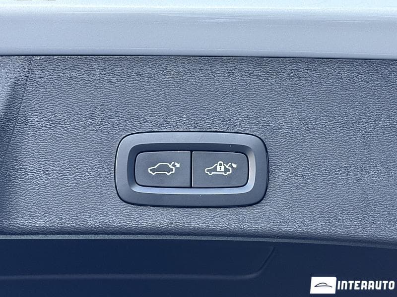 2020 Volvo XC 40 — Miniatură 19