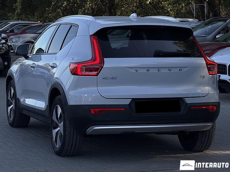 2020 Volvo XC 40 — Miniatură 4