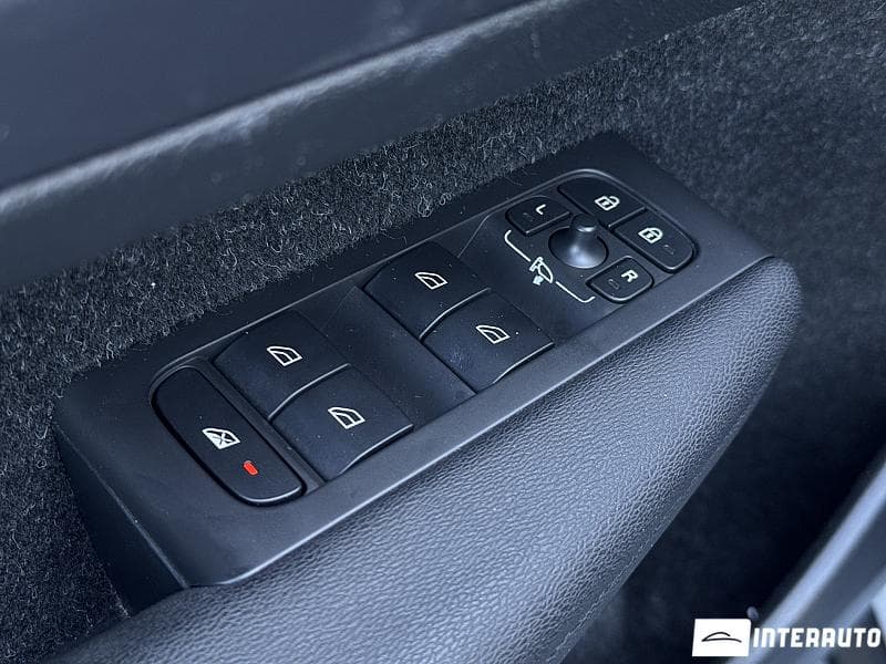 2020 Volvo XC 40 — Miniatură 6