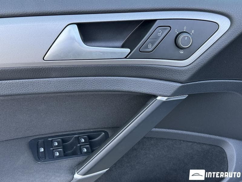 2016 Volkswagen e-Golf — Miniatură 7